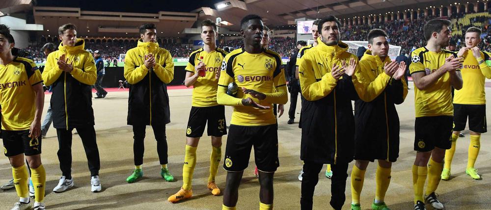 Dortmund nach der Niederlage: Ein letzter Applaus für die Fans.