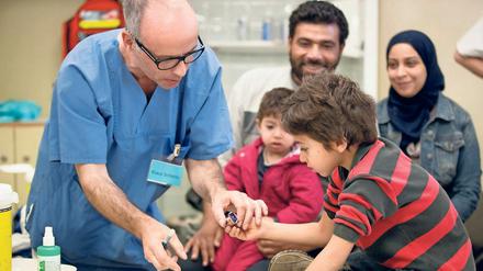 Vor allem Flüchtlingskinder sind oft in schlechtem gesundheitlichem Zustand und brauchen medizinische Versorgung. 