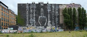 Hach, wie nett oder alles Kreuzberg, oder wat? Die Cuvrybrache war lange umkämpft. Nun hat der Kapitalismus gesiegt.