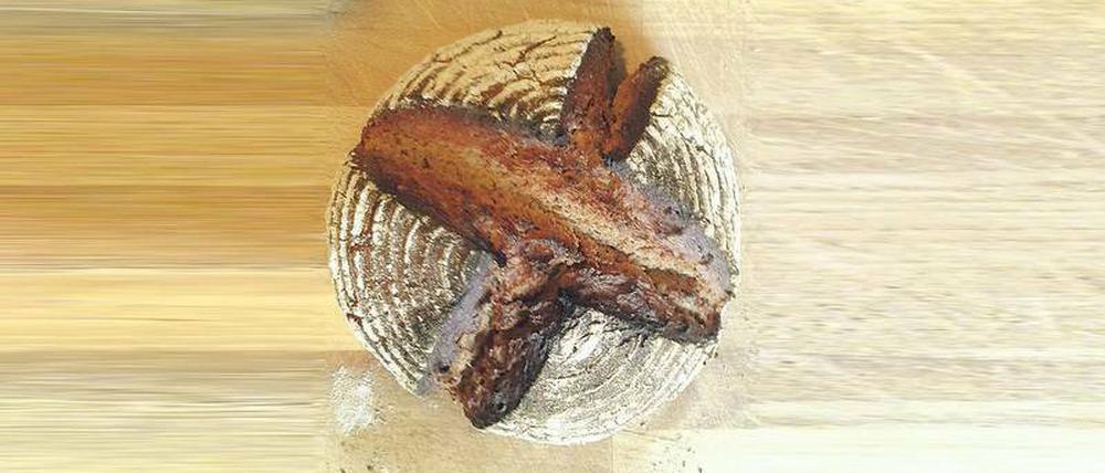 Krosse Kruste. Selbstgebackenes Brot mit natürlichem Sauerteig.