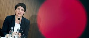 Neuer Ärger in Sachsen für AfD-Chefin Frauke Petry.