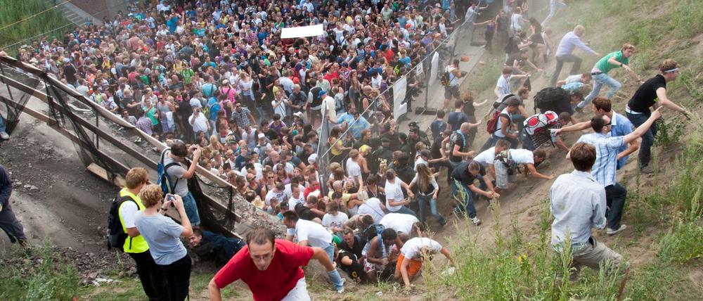 Massenpanik bei der Loveparade 2010: Nun soll es doch einen Strafprozess geben. 