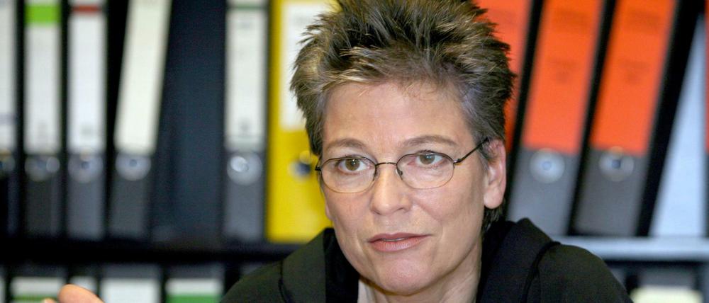Poppe war im Dezember 2009 vom Brandenburger Landtag zur ersten Aufarbeitungsbeauftragten des Landes gewählt worden. 