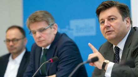 Berlins Innensenator Andreas Geisel und Polizeipräsident Klaus Kandt äußern sich zu den Demonstrationen am 1. Mai. 