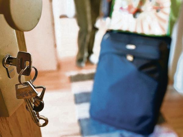 Ein Airbnb-Gast in Berlin (Archivbild).