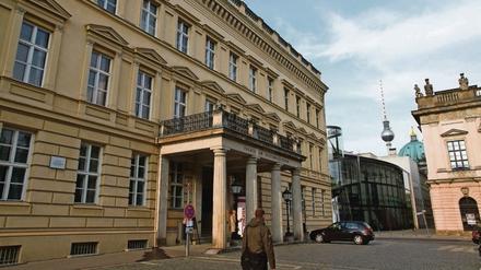Das Palais am Festungsgraben hinter der Neuen Wache in Berlin-Mitte. 