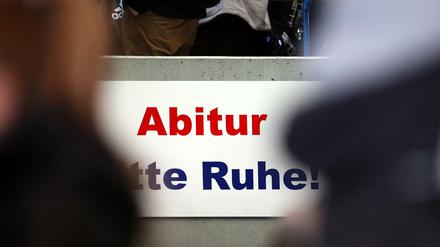 Vielen Gymnasiasten stehen demnächst Abiturprüfungen bevor.