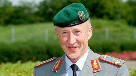 Der Generalmajor des Heeres der Bundeswehr und Kommandeur des Ausbildungskommandos Heer, Walter Spindler, muss seinen Posten räumen.