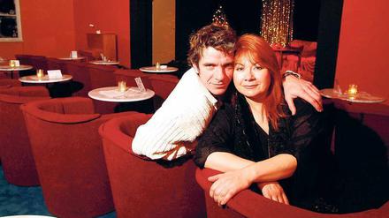 Traum erfüllt. Katja Nottke und Nicolai Preiß in ihrem Bar-Theater direkt am S-Bahnhof Lichterfelde-Ost. 