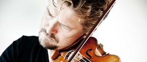 Streicher. Christian Tetzlaff ist einer der vier Musikerinnen und Musiker des Tetzlaff Quartetts.