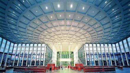 Sieht gut aus, reicht aber nicht. Die Messe Berlin (hier der Eingang Süd) will anbauen.