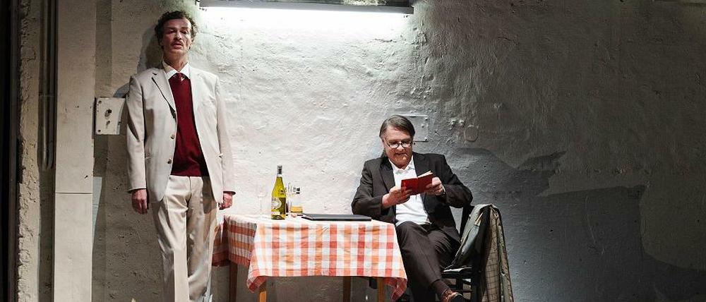 Andreas Macco (Giovanni Falcone) und Klaus Christian Schreiber (Der Zuschauer/Ein Kollege/Ein Freund).