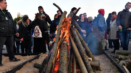 Lagerfeuer im Mauerpark.