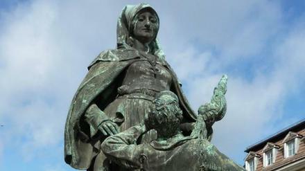 Die Gertraude steht in Friedrichsfelde.