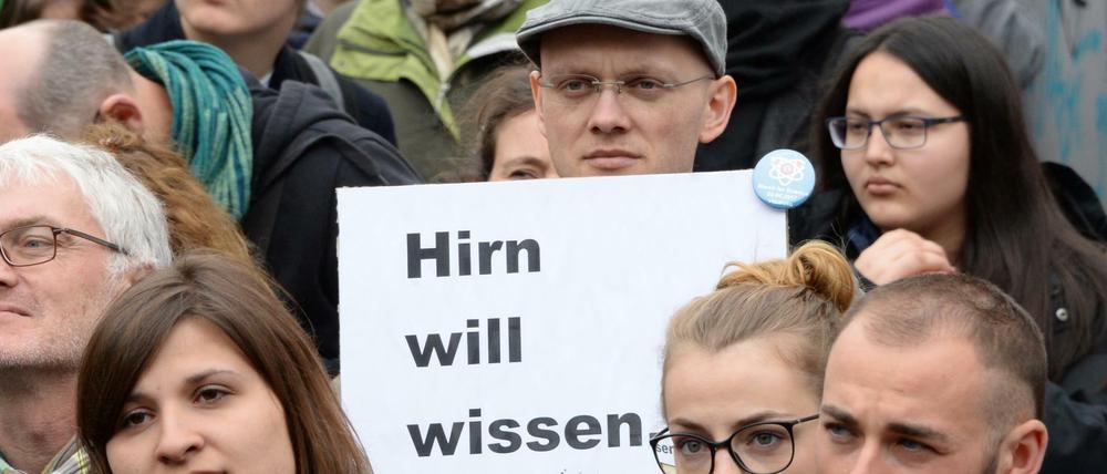 Teilnehmer des "March for Science" forderten auch in Deutschland eine faktenbasierte Politik.