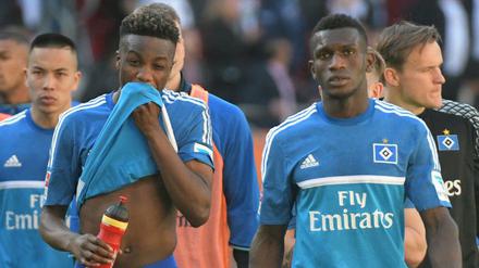 Mund abputzen... und dann? Der HSV steckt nach dem 0:4 von Augsburg wieder mächtig im Schlammassel.