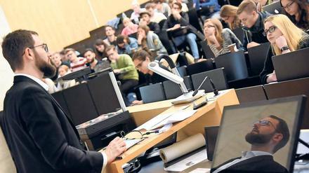 Engagiert im Hörsaal. Lehrqualifikationen sollen Berufungen von Professoren stärker mitentscheiden. 