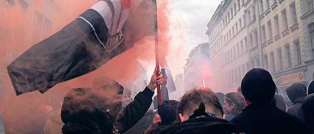 Verräuchert. Bei den Autonomen qualmten am 1. Mai zum Glück nicht die Köpfe.