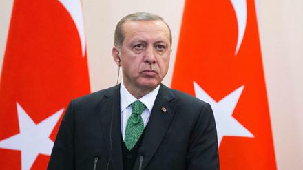 Der türkische Präsident Erdogan droht der EU indirekt mit einem Abbruch der Gespräche.