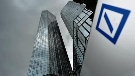 HNA war erst im Februar bei der Deutschen Bank - hier die Zentrale in Frankfurt am Main - eingestiegen.