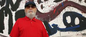 Der Künstler A.R. Penck 2007 in der Kunsthalle Schirn in Frankfurt am Main. 