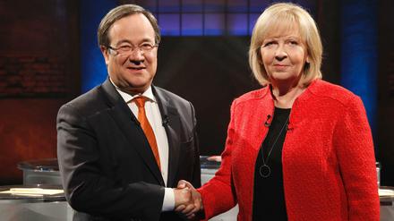 Pfleglicher Umgang miteinander: CDU-Spitzenkandidat Laschet und NRW-Ministerpräsidentin Kraft (SPD)