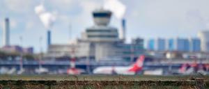 Zaun drum und schließen? Die CDU will ihre Mitglieder zur Zukunft von Tegel befragen.