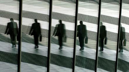 Arbeit, die Geld bringt. Nicht nur Top-Manager sahnen ab.