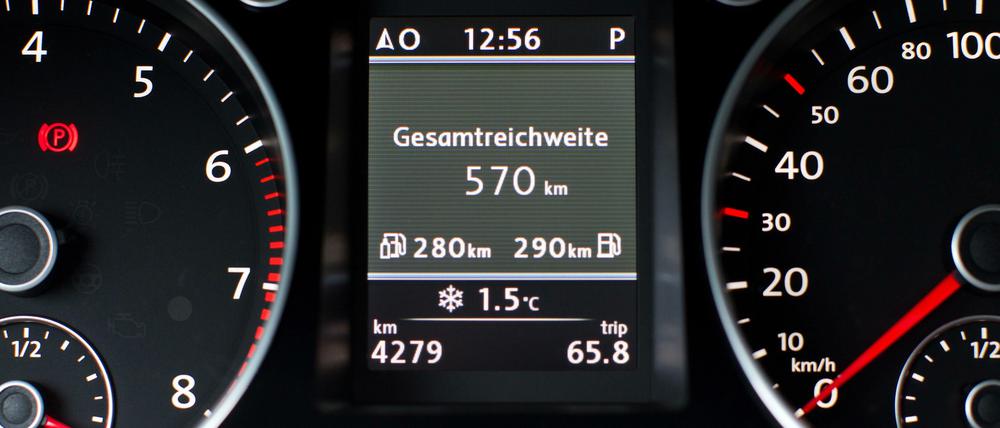 Elektronische Anzeigen in Autos sind oft nervig.