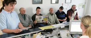 Warten auf den Arzt. Für viele Patienten wären Videosprechstunden eine Alternative.