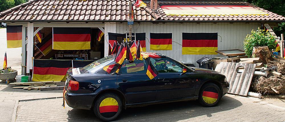 Zur Fußball-WM war klar, wer warum wie aussieht. Aber wie steht es sonst um Klarheit in nationalen Fragen? d