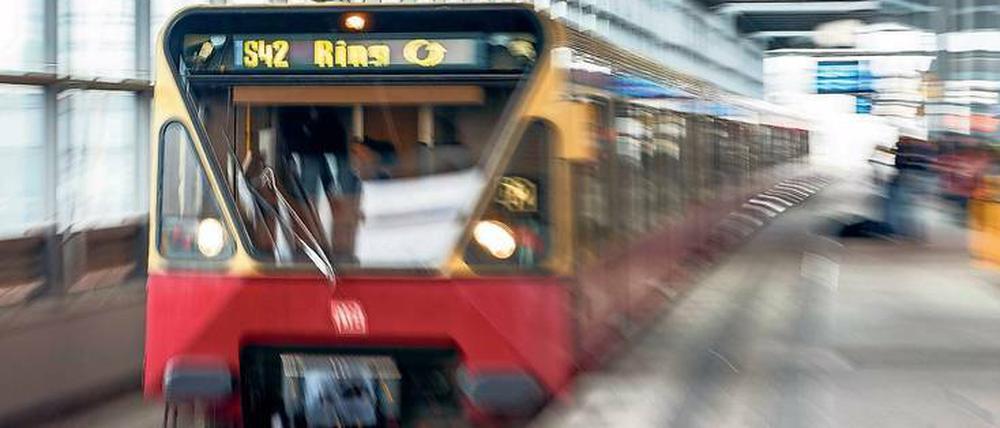 Der Zug kam pünktlich. Zumindest bei der Vorstellung des neuen Programms „Ringbahn Plus Berlin“ am Freitag.