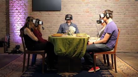 Genug geredet? Zwischendurch können auf der re:publica virtuelle Realitäten erlebt werden.