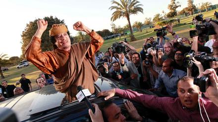 Muammar al Gaddafi - Exzentriker, Lebemann, Massenmörder.