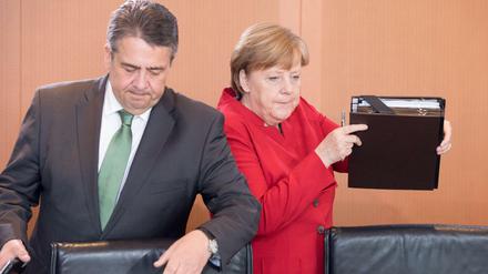 Die Differenzen wachsen: Außenminister Sigmar Gabriel (SPD) und Kanzlerin Angela Merkel (CDU).