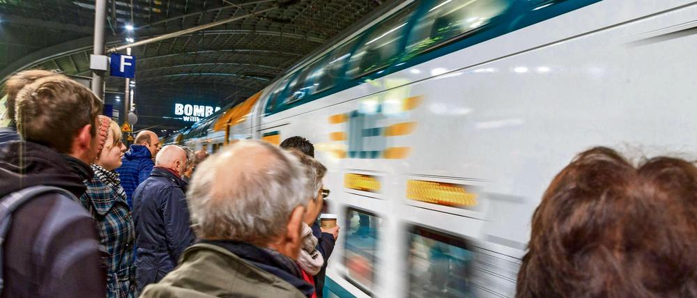 Der öffentliche Nahverkehr in Berlin soll attraktiver und günstiger werden.