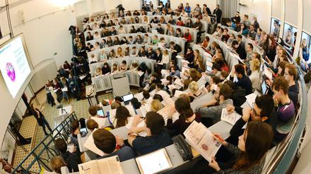 Besser lernen. Ginge es nach dem Wissenschaftsrat, könnte eine neue Förderorganisation die Lehre an Hochschulen verbessern. Die Hochschulrektoren halten davon nichts.
