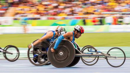 Zwei Athleten bei den Paralympics 2016 in Rio.