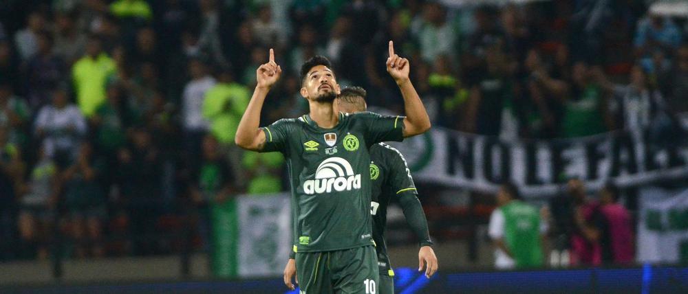 Tulio Melo von Chapecoense freut sich über sein Tor. 