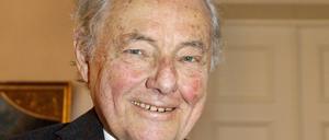 Joachim Kaiser am 20. Januar 2009 beim Bundespräsidenten im Schloss Bellevue, anlässlich einer Feier zu seinem 80. Geburtstag.