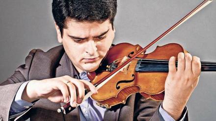 Erst nachdenken, dann spielen. Michael Barenboim, 1985 in Paris geboren, studierte zunächst an der Sorbonne.