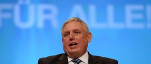 Für alle. Seit Ende 2013 ist Karl-Josef Laumann Patienten- und Pflegebeauftragter.