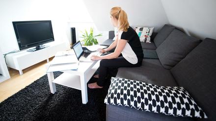 Mobiles Arbeiten, etwa von zu Hause aus, braucht auch Gesundheitsmanagement.