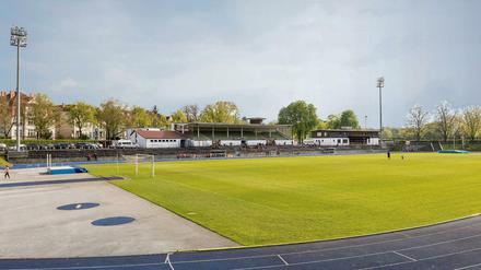 Der Hauptplatz im Stadion Lichterfelde wird vor allem von den Regionalliga-Mannschaften genutzt.