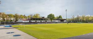 Der Hauptplatz im Stadion Lichterfelde wird vor allem von den Regionalliga-Mannschaften genutzt.