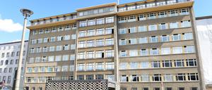 ARCHIV - Das Stasi-Museum in der Forschungs- und Gedenkstätte Normannenstraße im Haus 1 der ehemaligen Zentrale des Ministeriums für Staatssicherheit (MfS), fotografiert am 18.08.2014 in Berlin. Im Haus 1 befindet sich eine Forschungs- und Gedenkstätte zum politischen System der DDR. Foto: Jens Kalaene (zu dpa "Berlin (Berlin): Bürgertag zum Sturm auf die Stasi-Zentrale vor 25 Jahren" vom 17.01.2015) +++(c) dpa - Bildfunk+++ | Verwendung weltweit