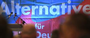 Soll man mit der AfD sprechen, auch wenn man gegen rechts ist? Die Macher des Lokalblatts "Kiez und Kneipe" entschieden sich dafür. 