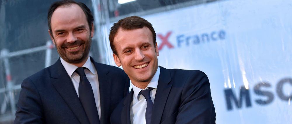 Der heutige Präsident Emmanuel Macron (rechts) mit Edouard Philippe Anfang 2016.