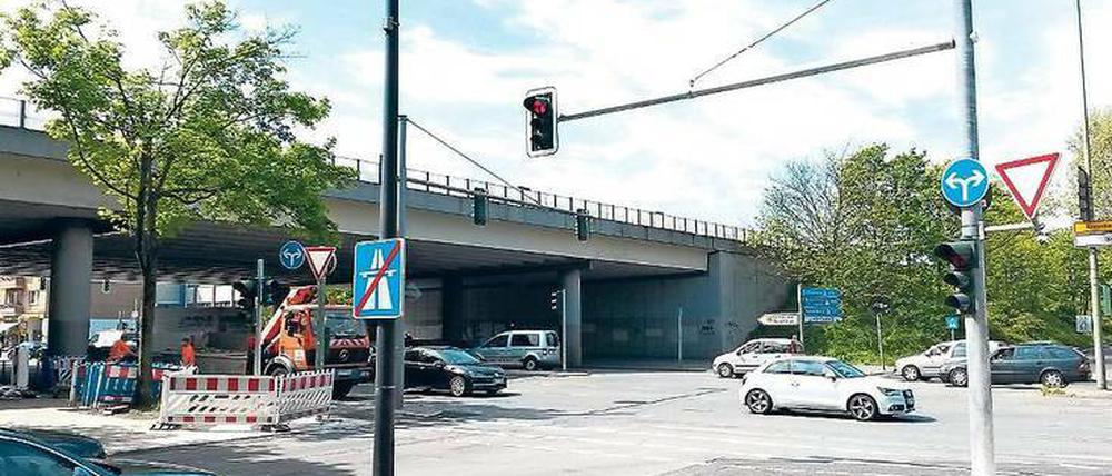 Umbau fertig. Der Berufsverkehr darf sich freuen - die Baustelle am Tempelhofer Damm ist beseitigt.