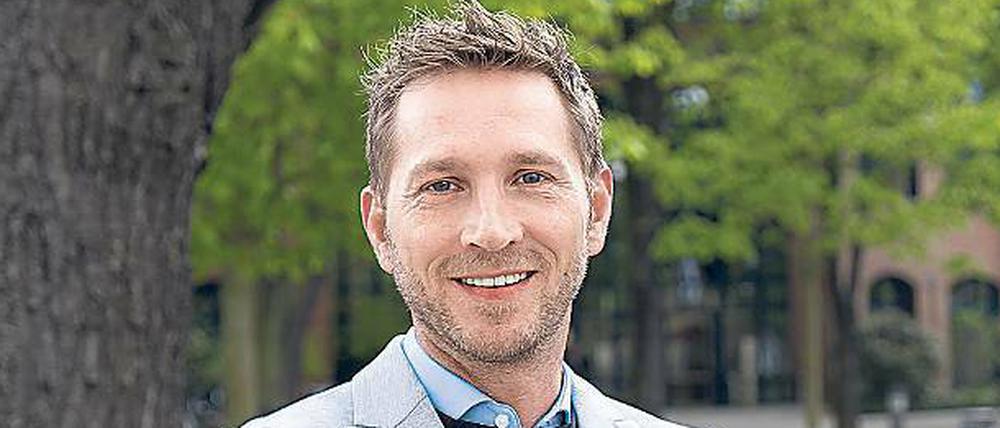 Alexander Greiner gehört zum sechsköpfigen Moderatorenteam der RBB-Fernsehsendung „zibb – zuhause in berlin & brandenburg“.